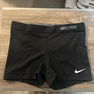 Women’s Nike Pro